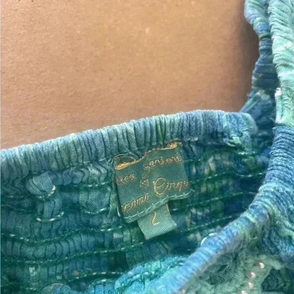 Antica Sartoria By Giacomo Cirque
Dress Size 2 - Picture 4 of 4